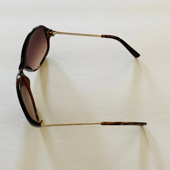 Tommy Hilfiger Ally Tortoise Shell Sunglasses - Picture 4 of 8